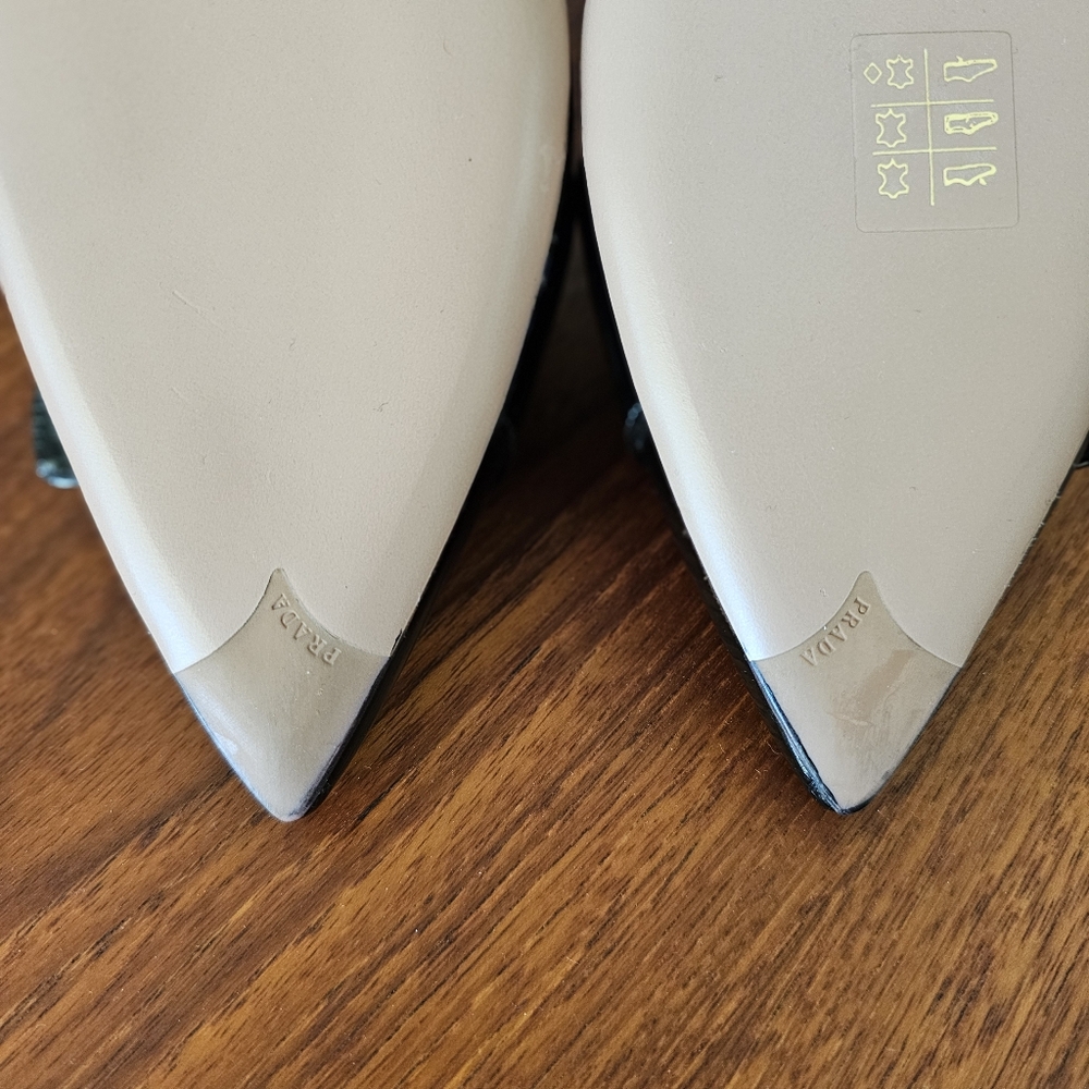 PRADA Black Italian Patent Leather Button Heels Point Toe Sz 40.5 NWOT - Picture 12 of 14